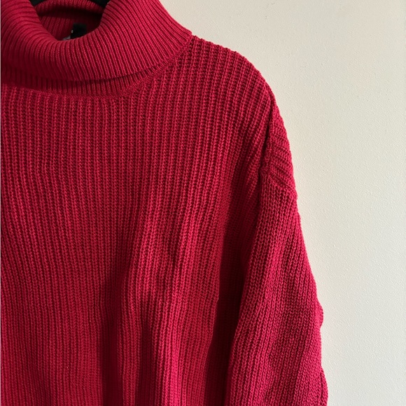 Red Turtleneck - Picture 4 of 9